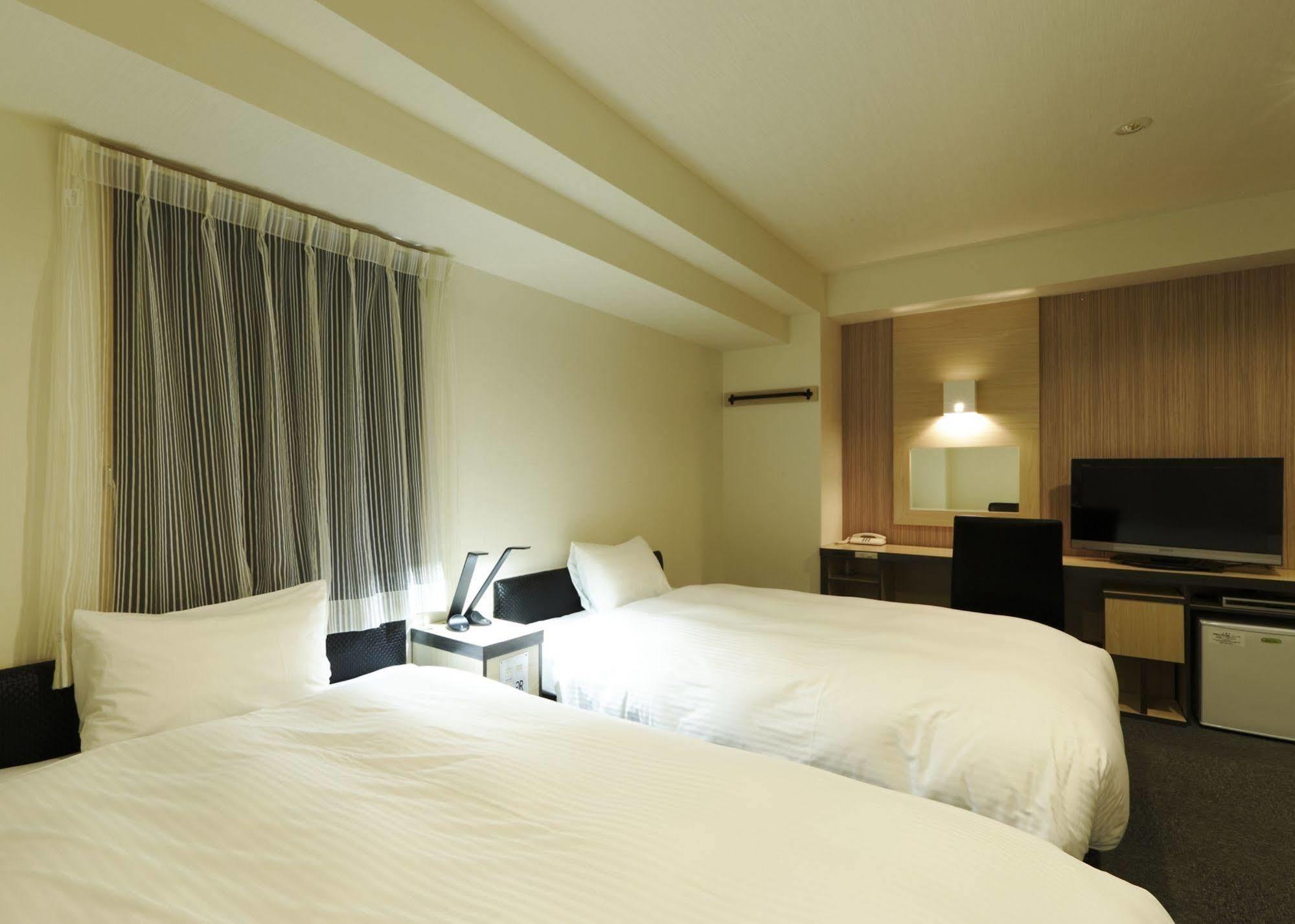 Green Rich Hotel Osaka Airport Ikeda  Экстерьер фото