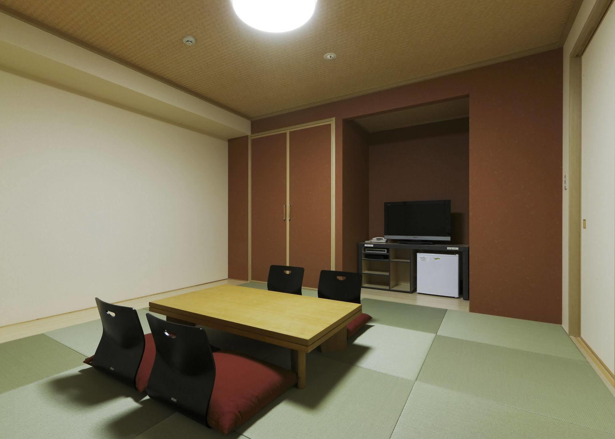 Green Rich Hotel Osaka Airport Ikeda  Экстерьер фото